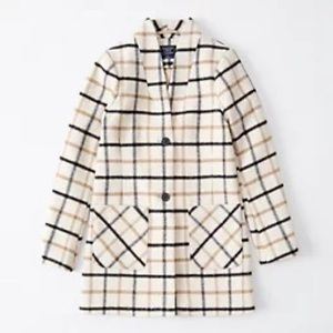 Abercrombie & Fitch Collarless Wool-Blend Coat